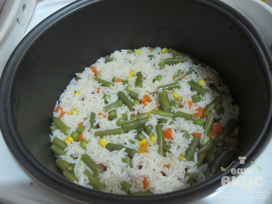 Рис басмати с овощной замороженной смесью в мультиварке