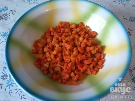 Сладкий салат с печеной морковью