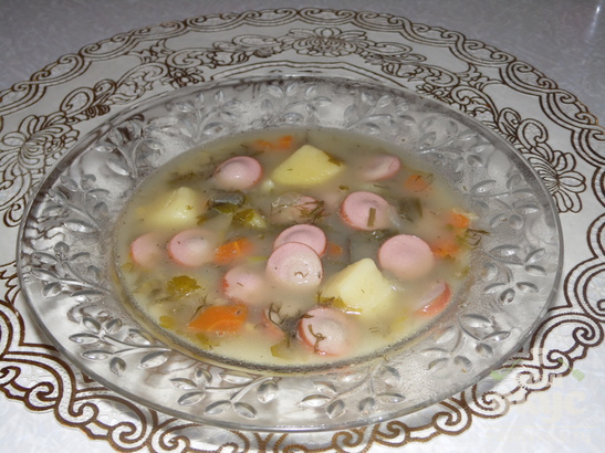 Суп с чечевицей и сосисками в мультиварке Delfa