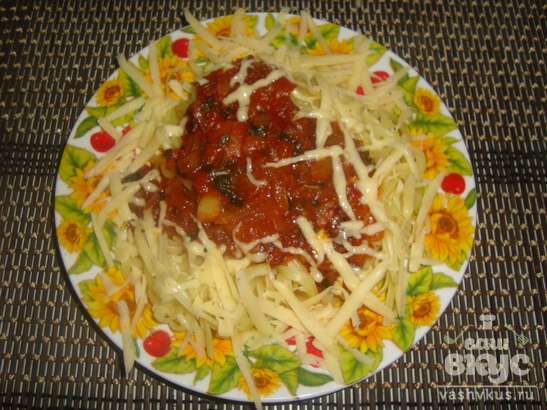 Спагетти с томатной пастой в мультиварке