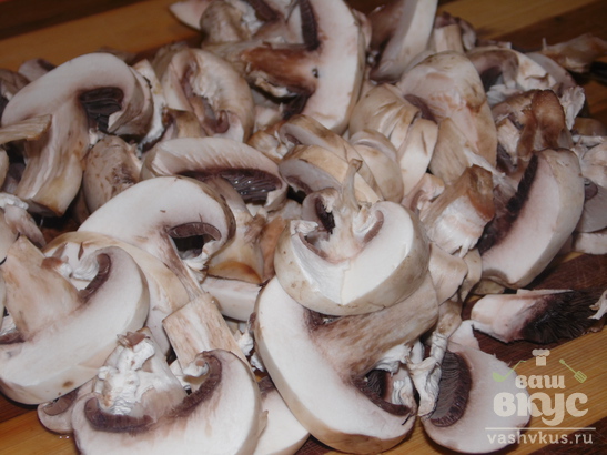 Томленный картофель с грибами и луком