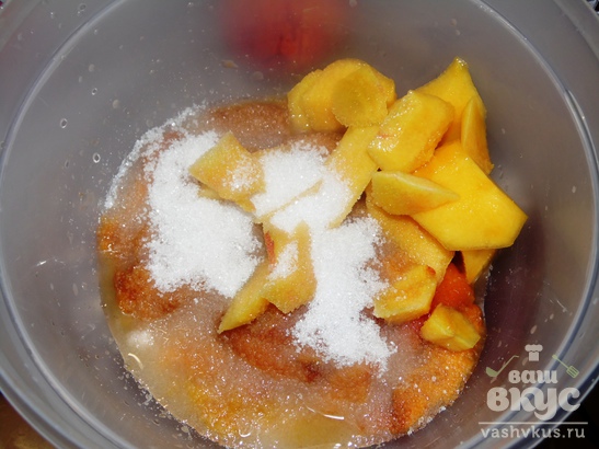 Мороженое фруктовый лед с персиком и вишневым соком