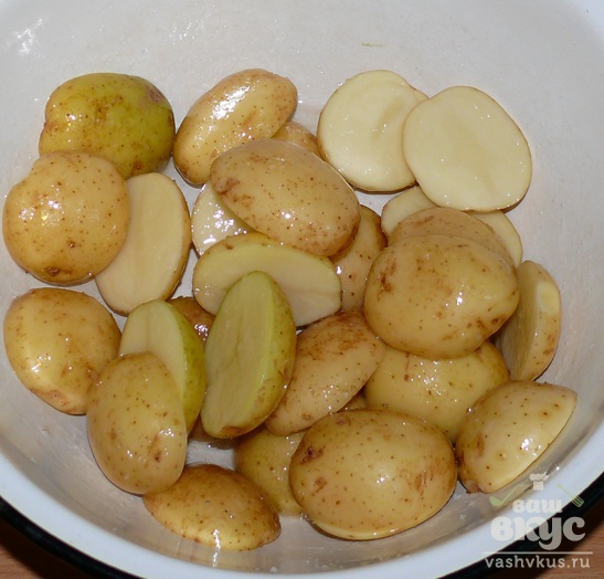 Кижуч, запечённый с картофелем