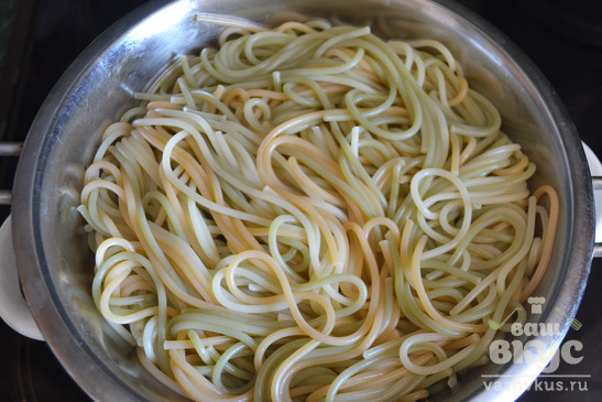 Спагетти с соусом «Бешамель»