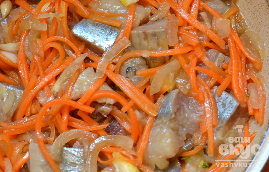 Маринованная сельдь с морковью