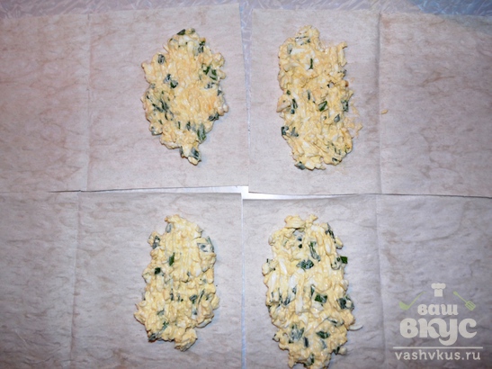 Пирожки из лаваша с яйцом и зеленым луком