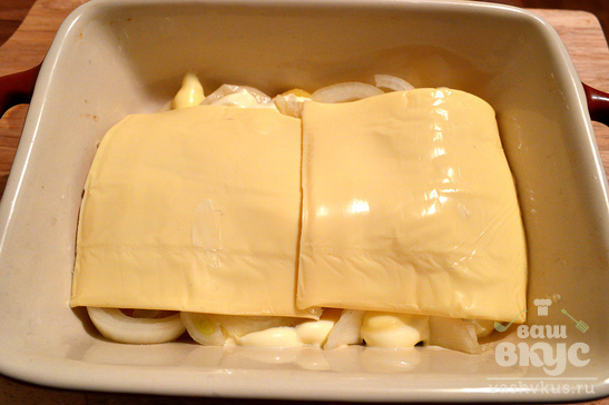 Картофель под сыром в духовке