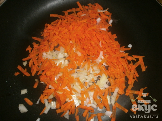 Салат с куриной печенью и морковью