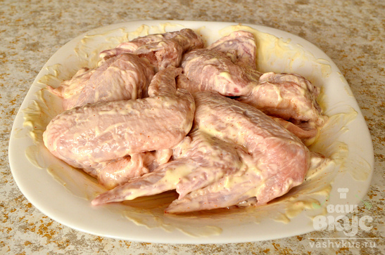 Куриные крылышки, запеченные с лимоном