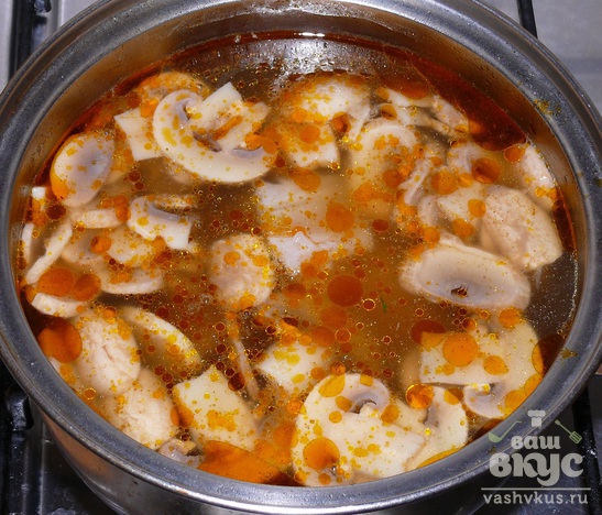 Тайский суп с морепродуктами и кокосовым молоком