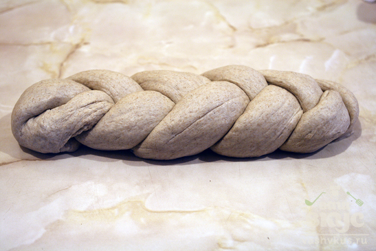 Дрожжевой хлеб "Косичка"