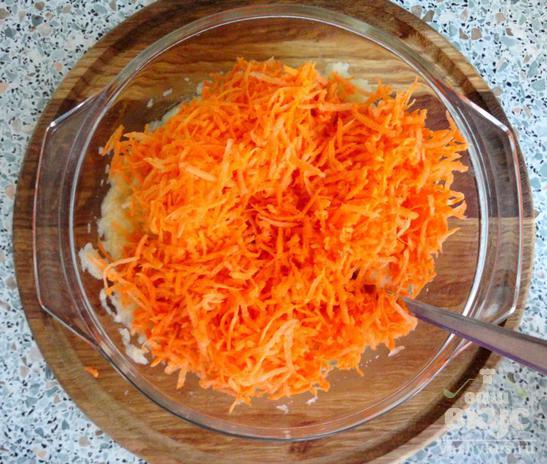 Морковно - картофельные драники с укропом