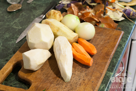 Овощные котлеты из кольраби с баклажаном 