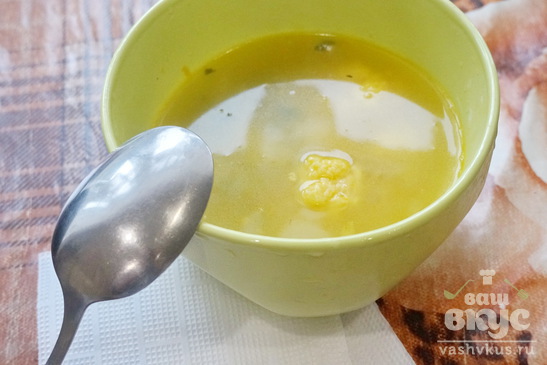 Куриный суп с сырными клецками в мультиварке