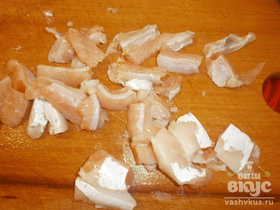 Соленые брюшки лосося с яблочным уксусом и луком