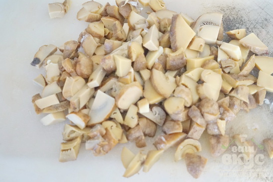 Крученики с начинкой из грибов и сыра